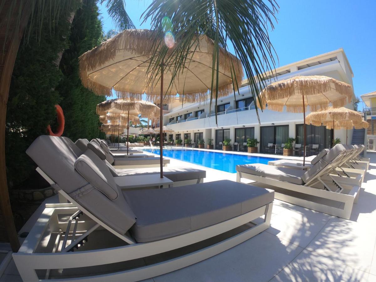 Paradise Bar Apartments พลานอส ภายนอก รูปภาพ
