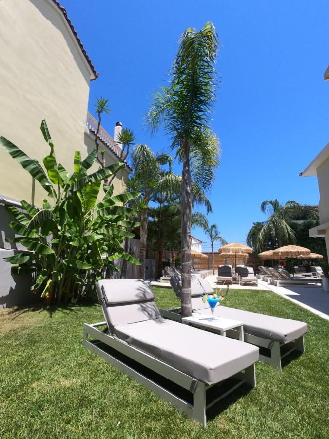 Paradise Bar Apartments พลานอส ภายนอก รูปภาพ